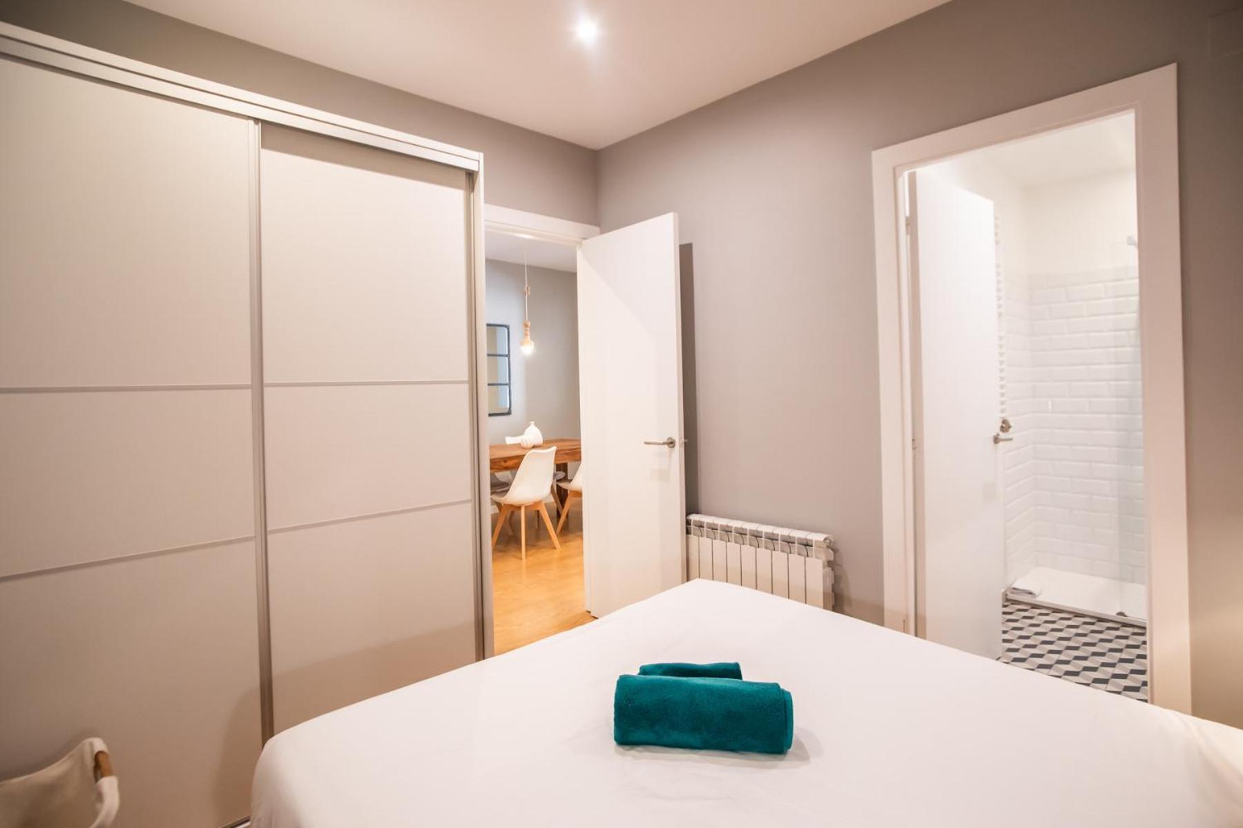 24mal1073-marvellous 2br Flat Near Sagrada Familia Apartament *